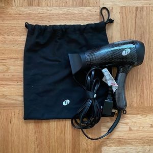 T3 Featherweight Compact Folding Hairdryer